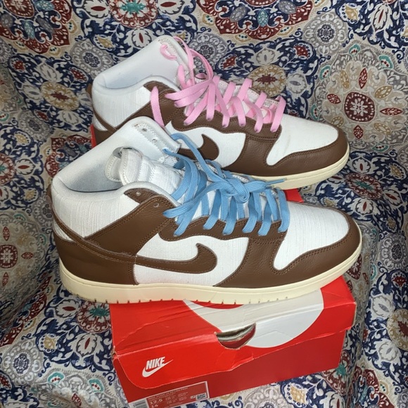 Nike Dunk Hi Retro - Picture 4 of 5